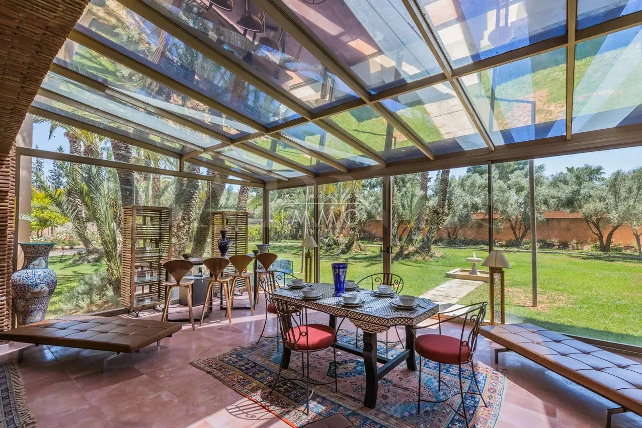 Oriental palace for sale in a beautiful area of the palmeraie dar tounsi in marrakech.