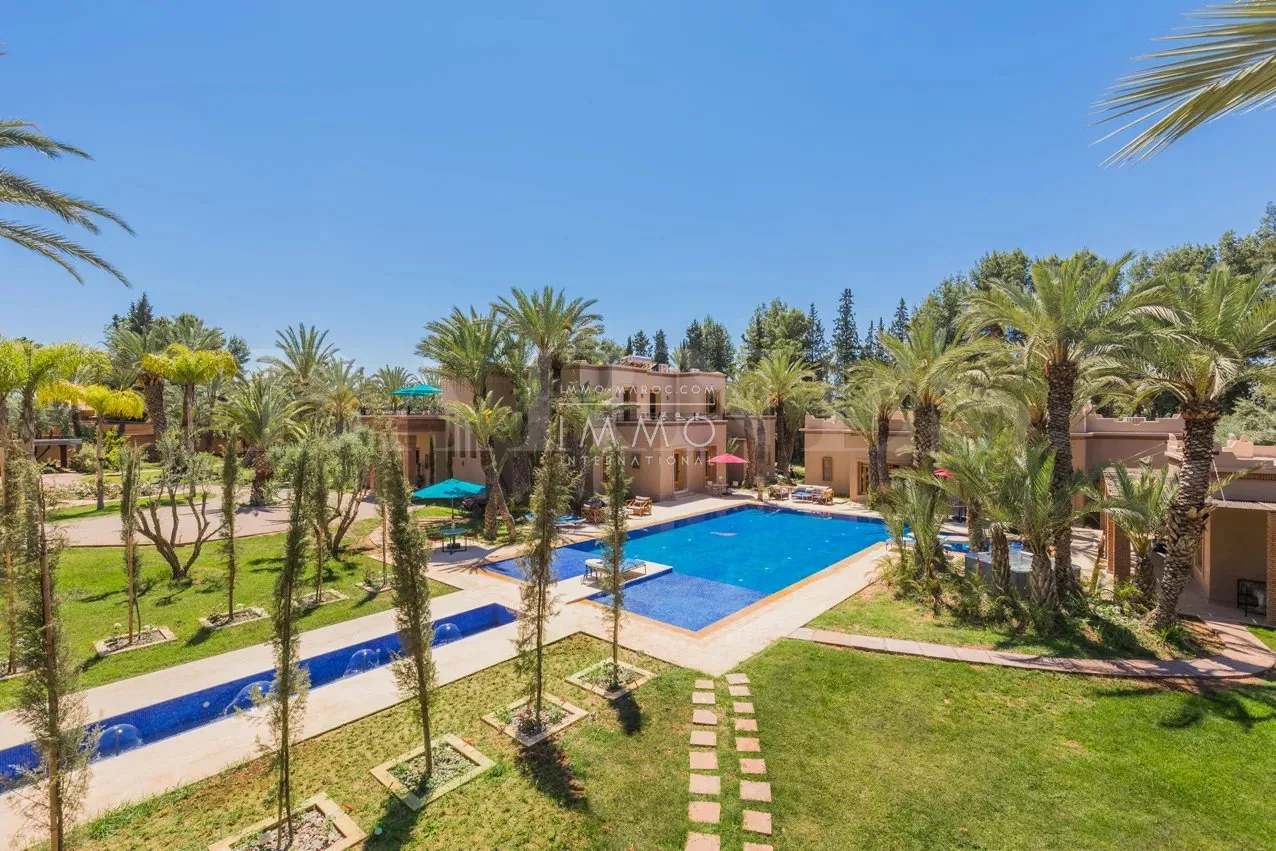 Oriental palace for sale in a beautiful area of the palmeraie dar tounsi in marrakech.