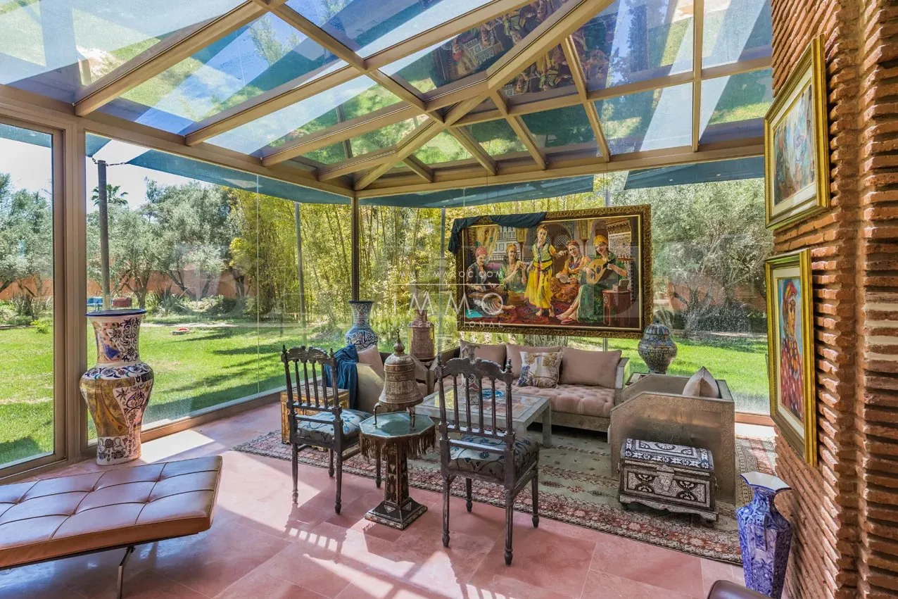 Oriental palace for sale in a beautiful area of the palmeraie dar tounsi in marrakech.