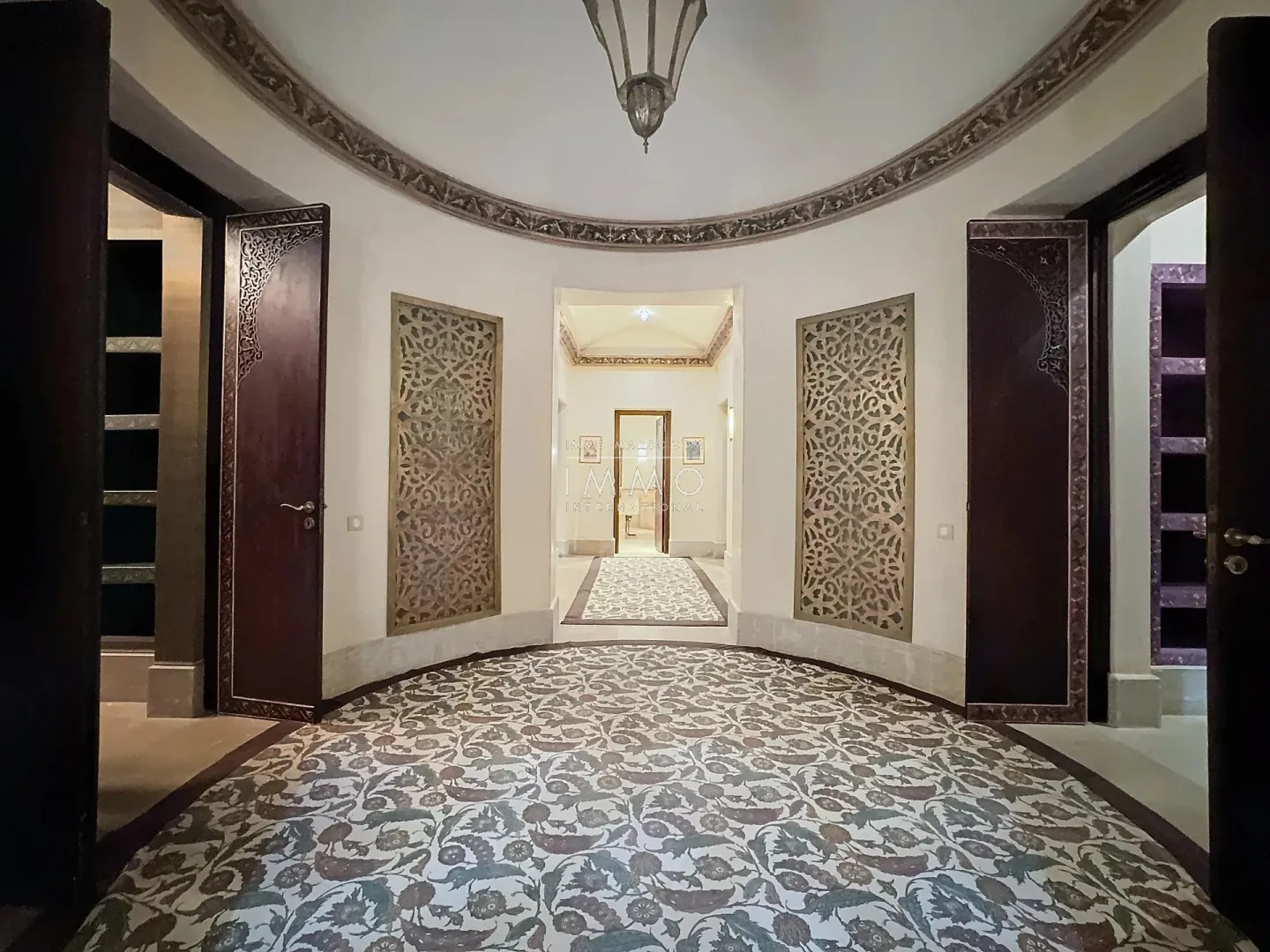 Exceptional villa for sale in palmeraie, marrakech