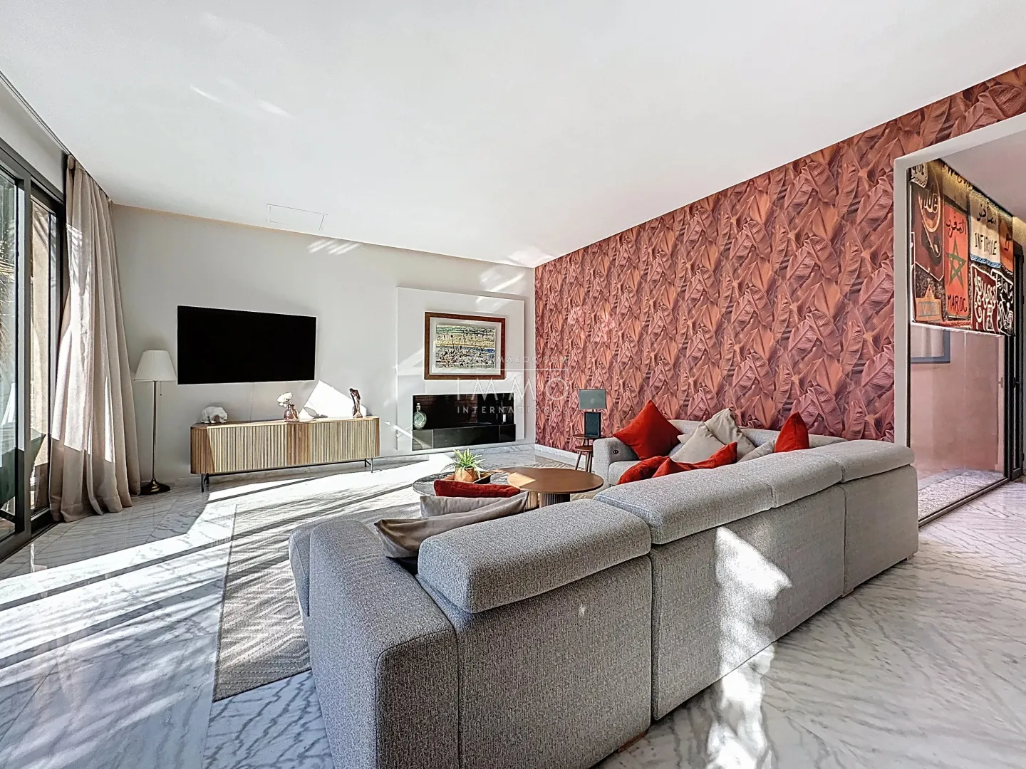 Sumptuous contemporary apartment in a vegetal resort