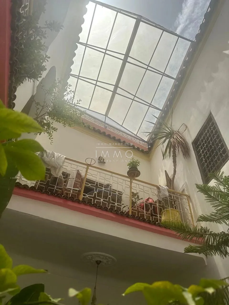 *for sale: 100 m² titled riad to renovate in the sought-after mouassine district, near the secret garden!