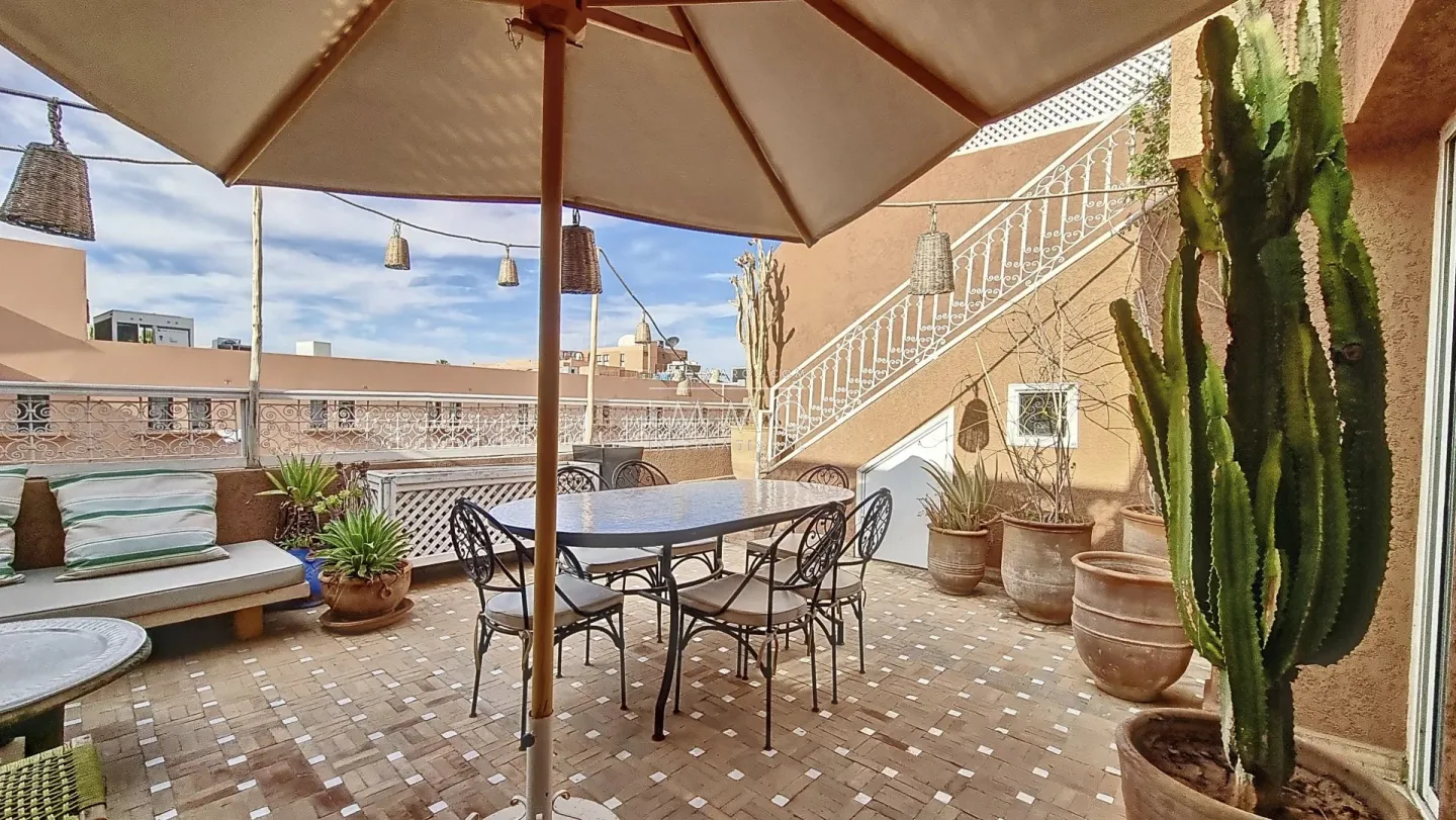 Duplex house just steps away from jemaa el-fna square and the koutoubia.