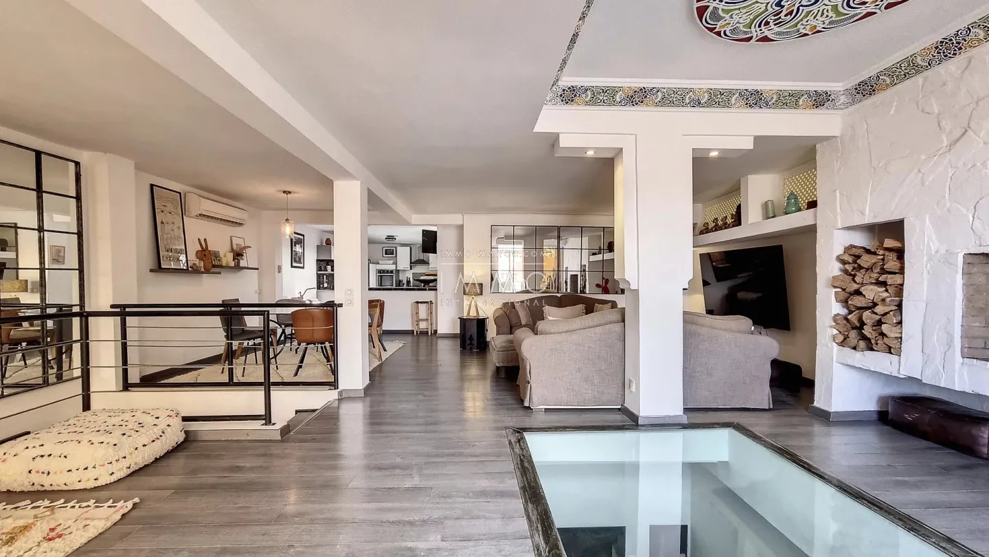 Duplex house just steps away from jemaa el-fna square and the koutoubia.