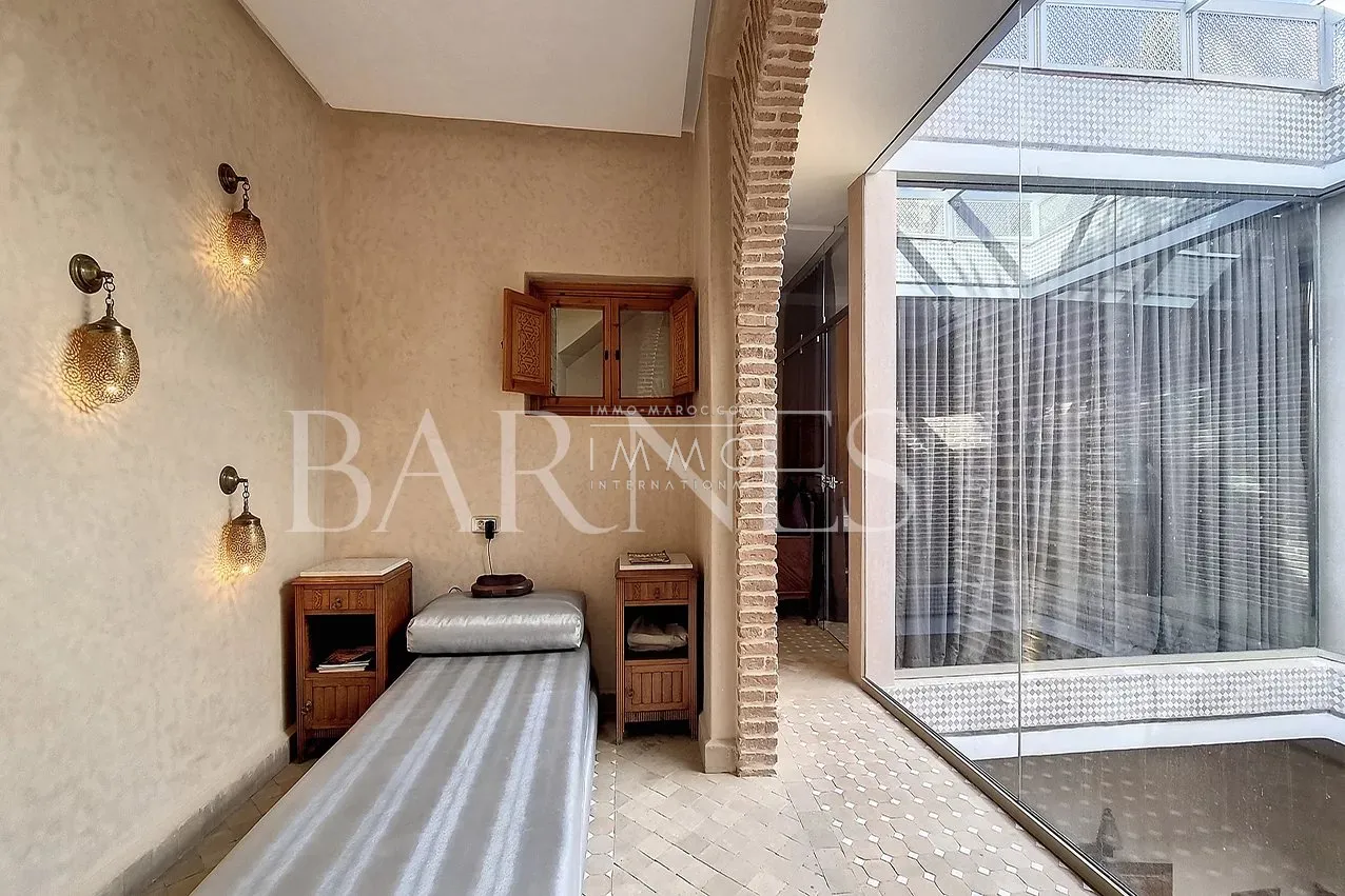 "splendid luxurious residential riad"
