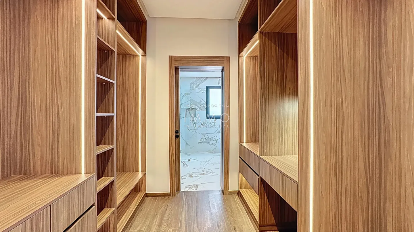 Villa for sale with a view of the atlas mountains – agdal, marrakech.