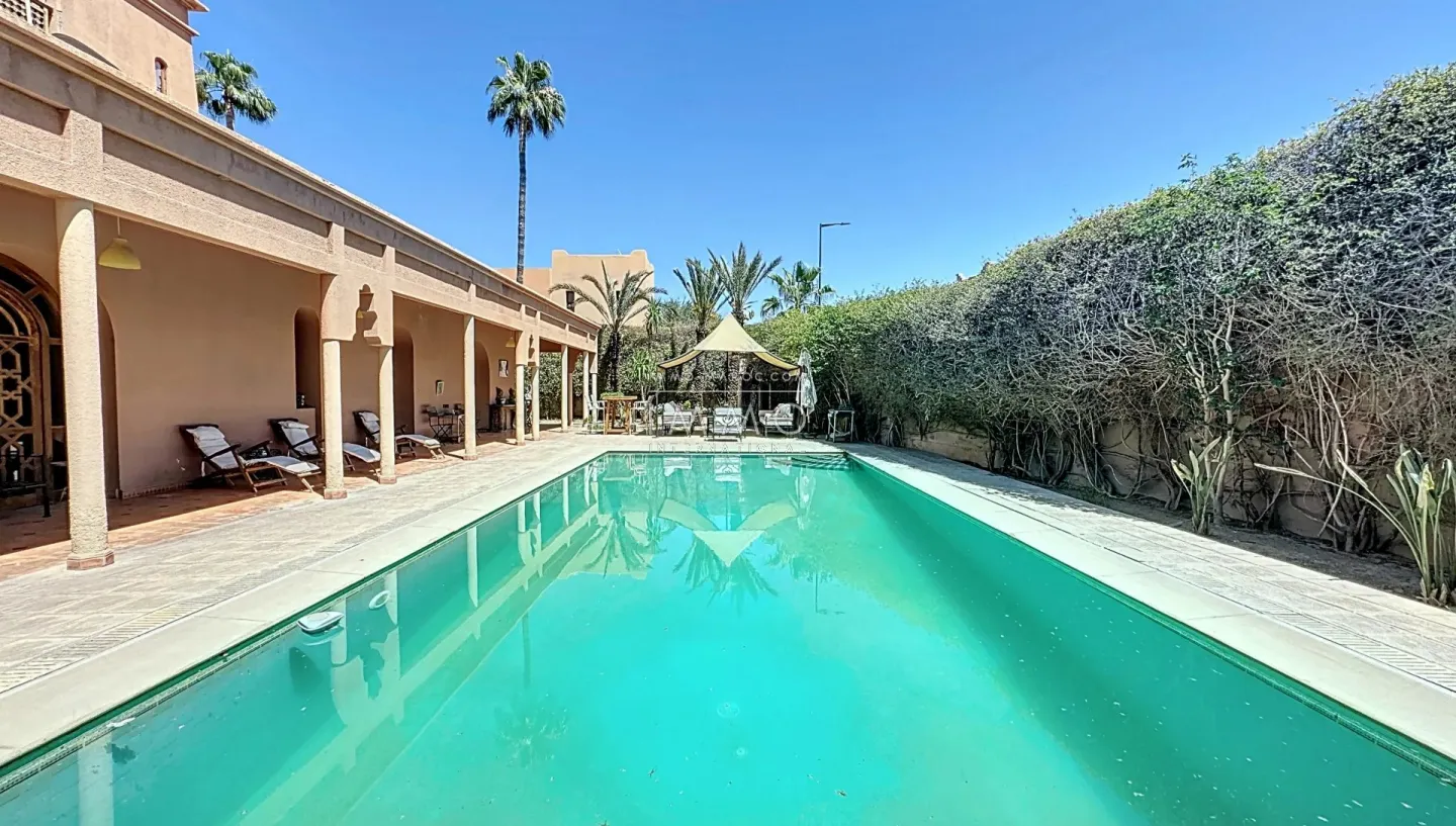 Villa for sale in the targa neighborhood.