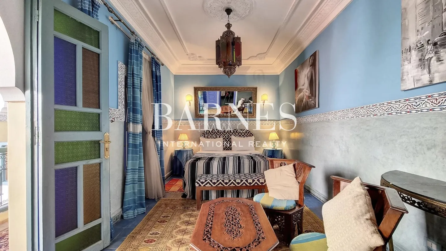 Operating riad guesthouse for sale two minutes' walk from jemaa el fna square"