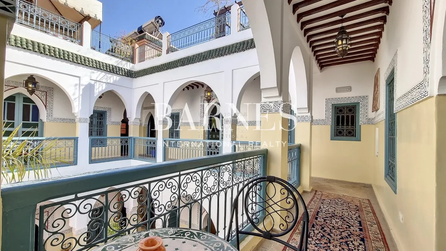 Operating riad guesthouse for sale two minutes' walk from jemaa el fna square"