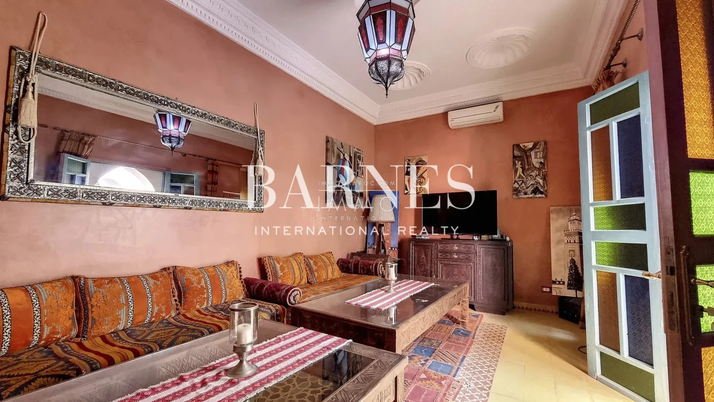 Operating riad guesthouse for sale two minutes' walk from jemaa el fna square"