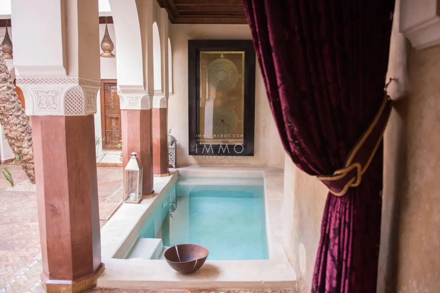 For sale: riad guest house – 700,000 euros.