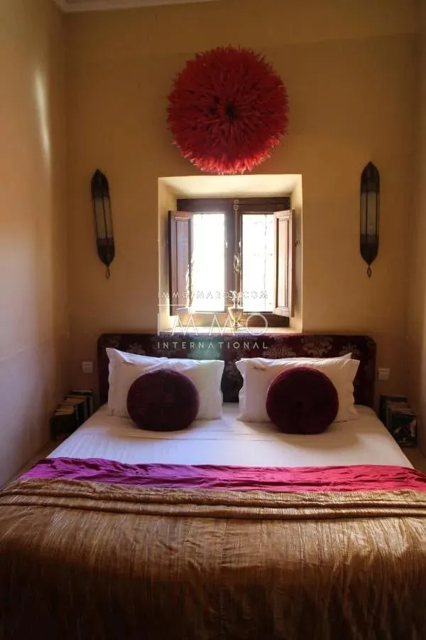 For sale: riad guest house – 700,000 euros.