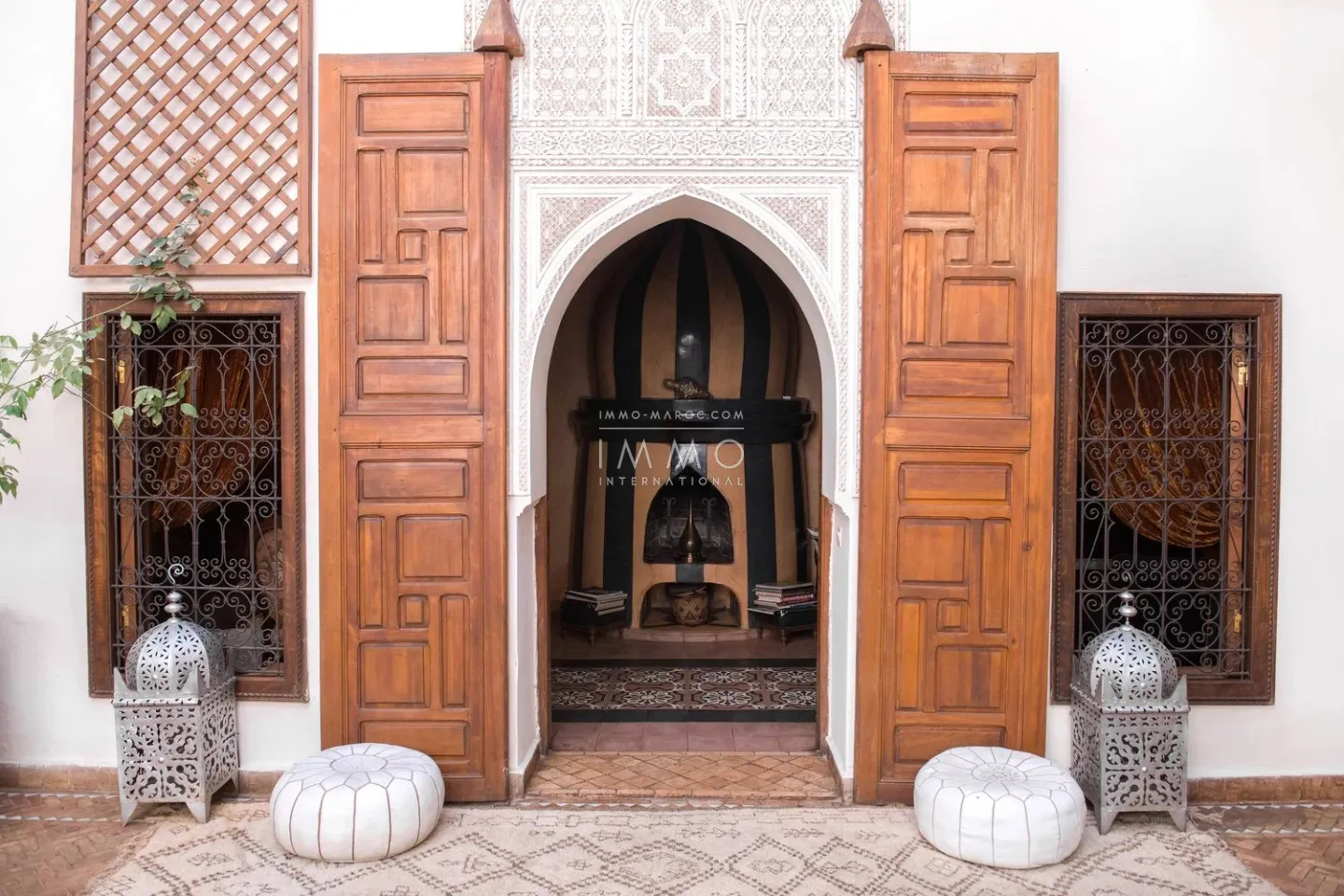 For sale: riad guest house – 700,000 euros.