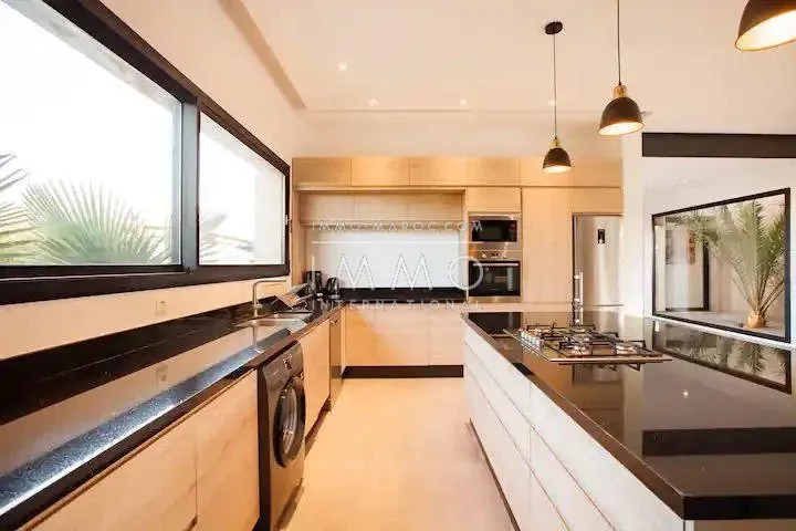 Villa moderne de plain-pied avec 5 chambres