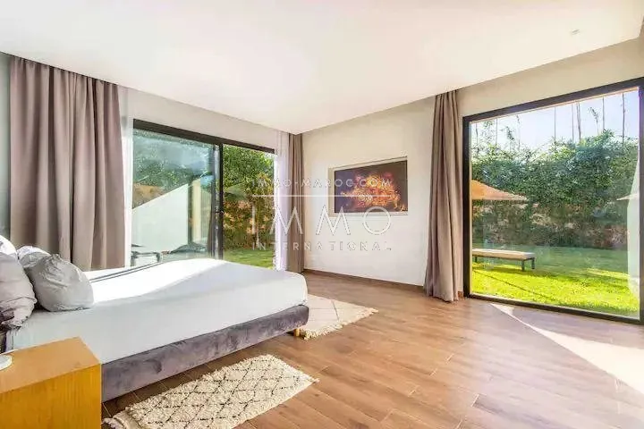 Villa moderne de plain-pied avec 5 chambres