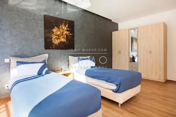 Villa moderne de plain-pied avec 5 chambres