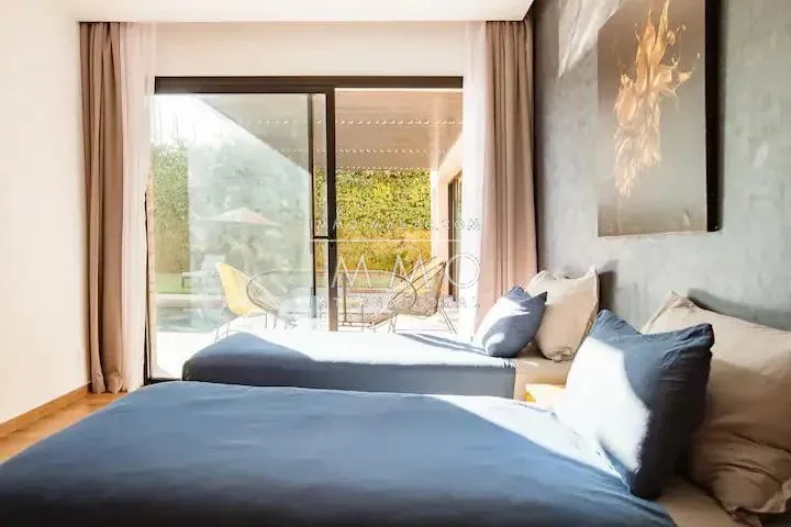 Villa moderne de plain-pied avec 5 chambres