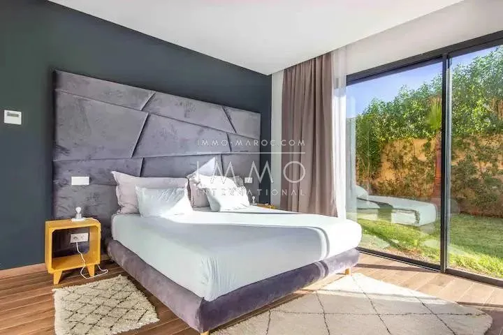 Villa moderne de plain-pied avec 5 chambres