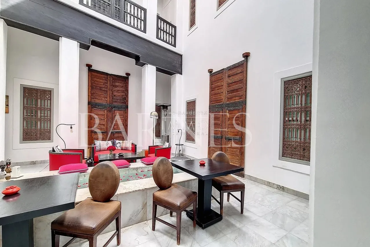 Ideally located in the historic heart of the city, nestled around the spice square