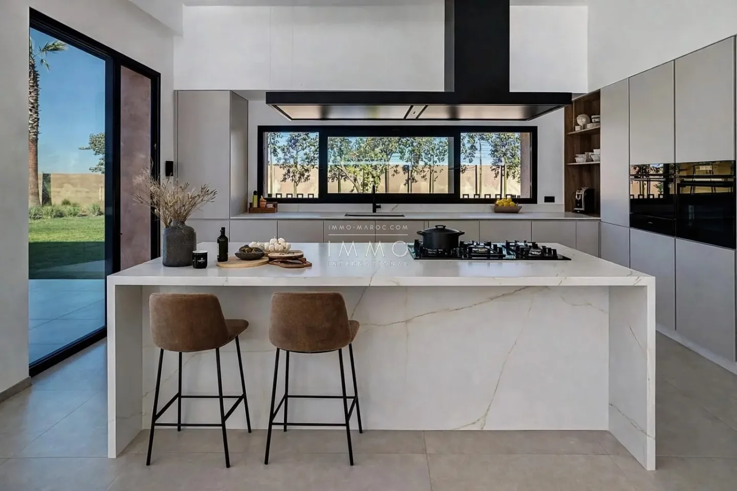 Contemporary single-story villa on a 1,350 m² plot – delivery in 2025.