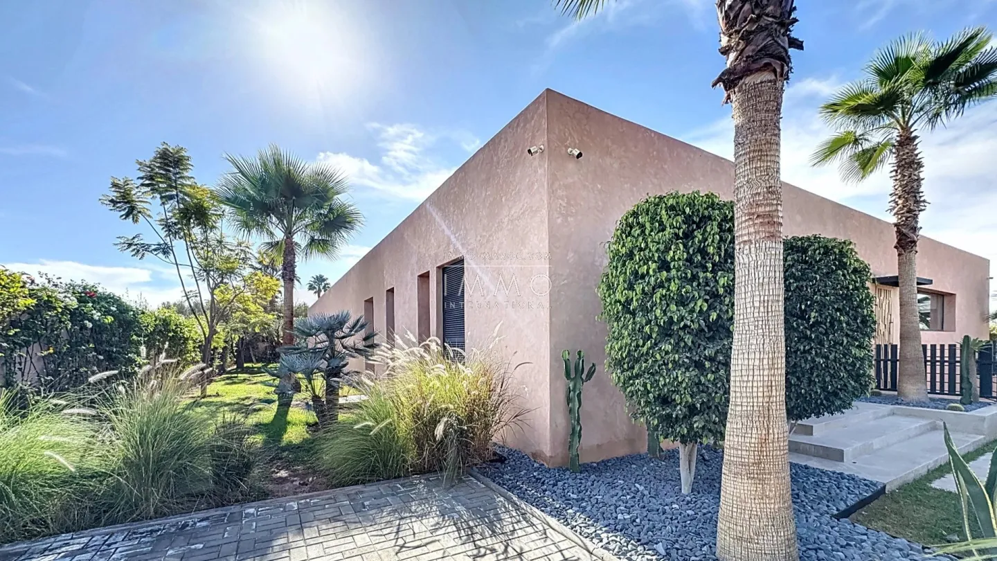 Contemporary villa under construction