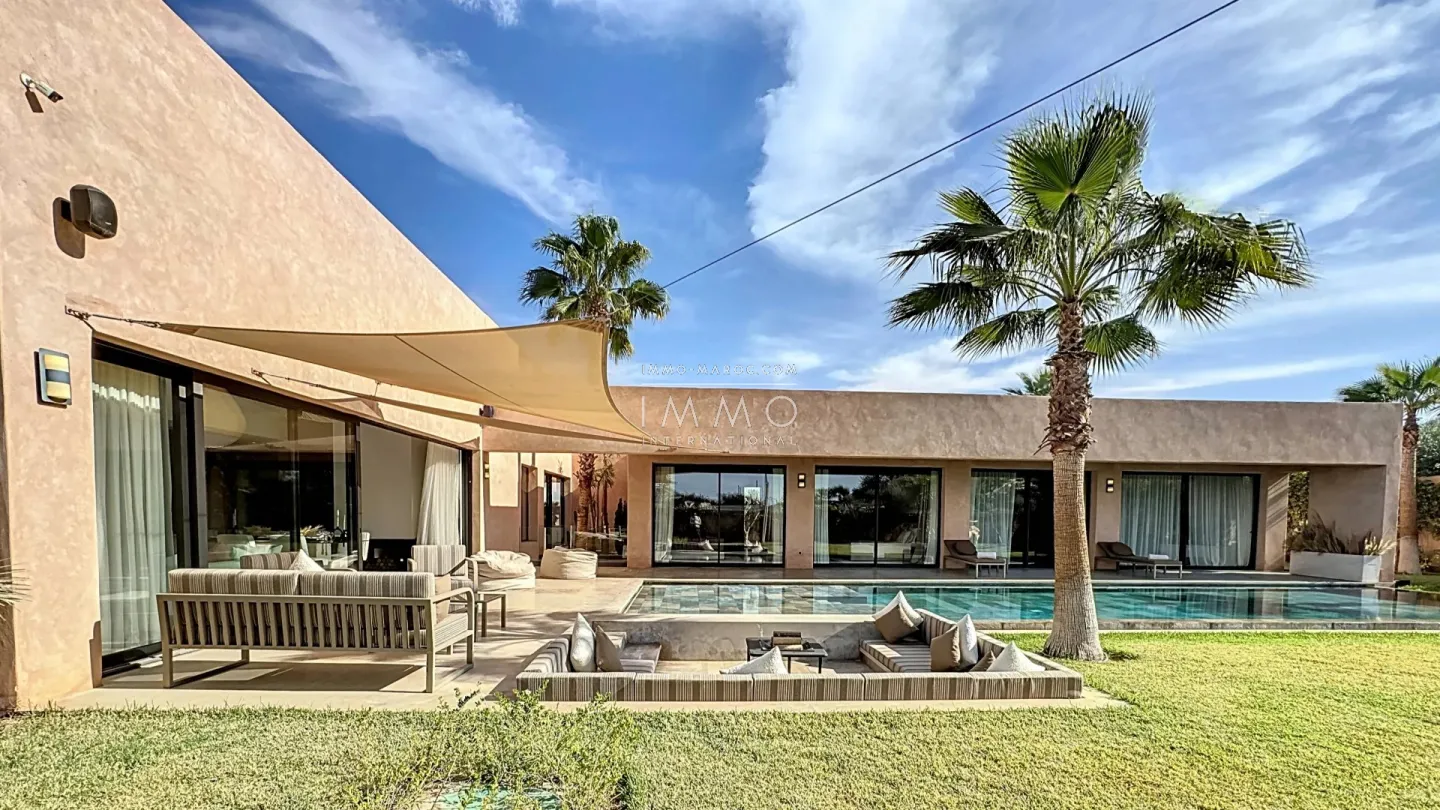 Contemporary villa under construction