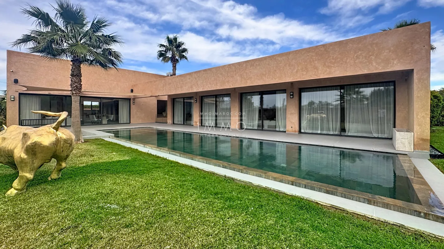 Contemporary villa under construction