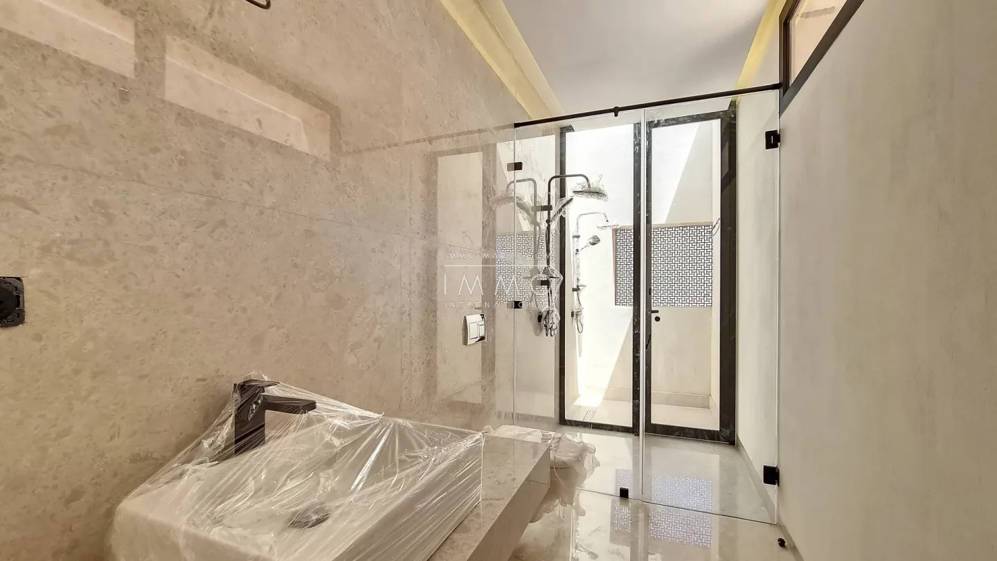 "new program! amizmiz road"