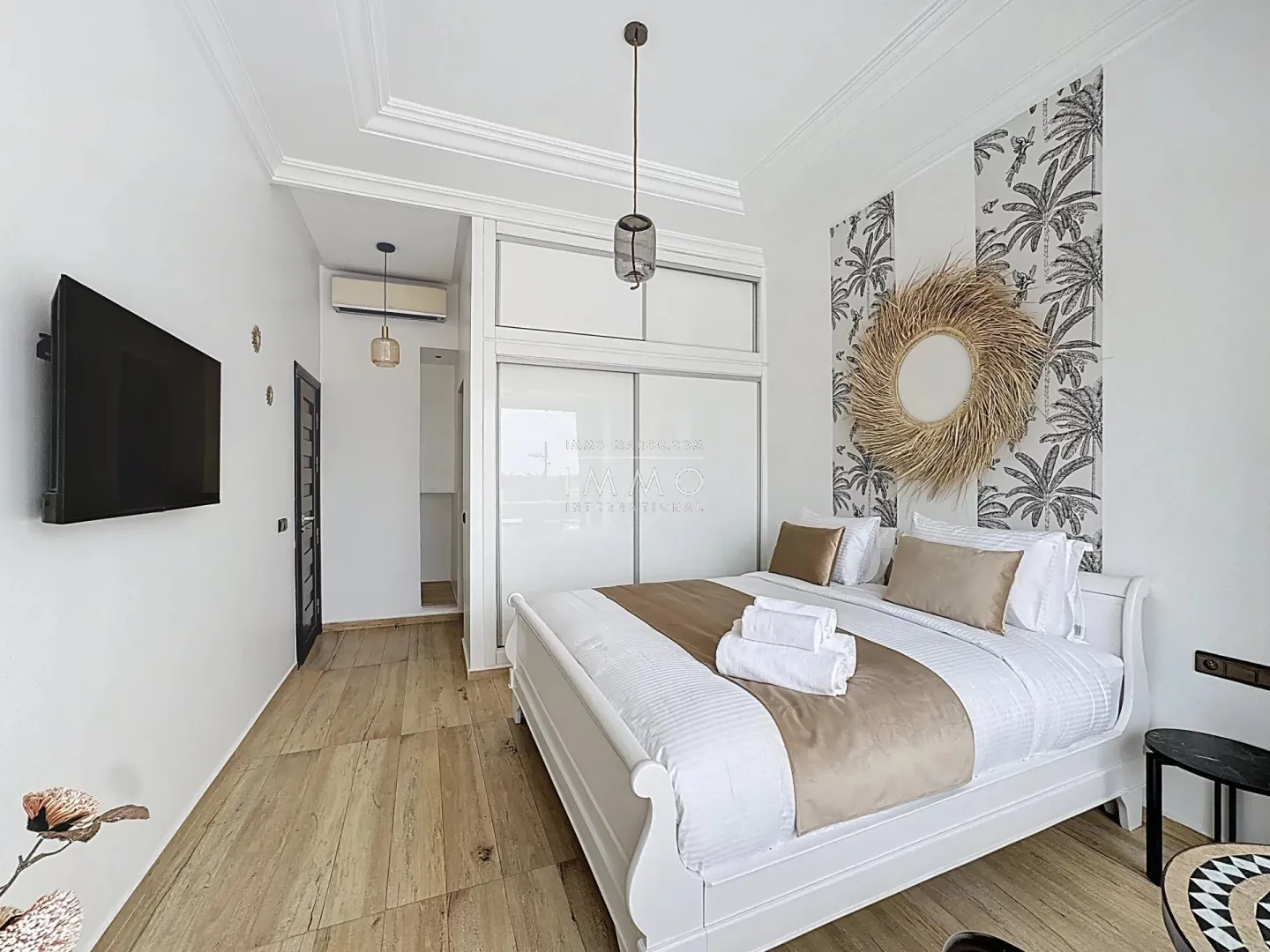 For sale - prestigious golf-front villa in argan.