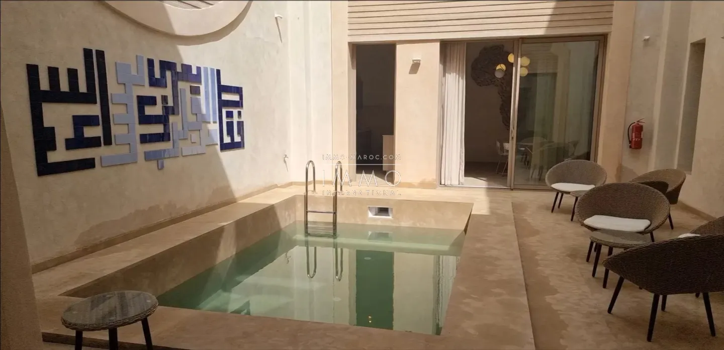 Superb guest house for sale 80 meters from the ben youssef medersa in marrakech