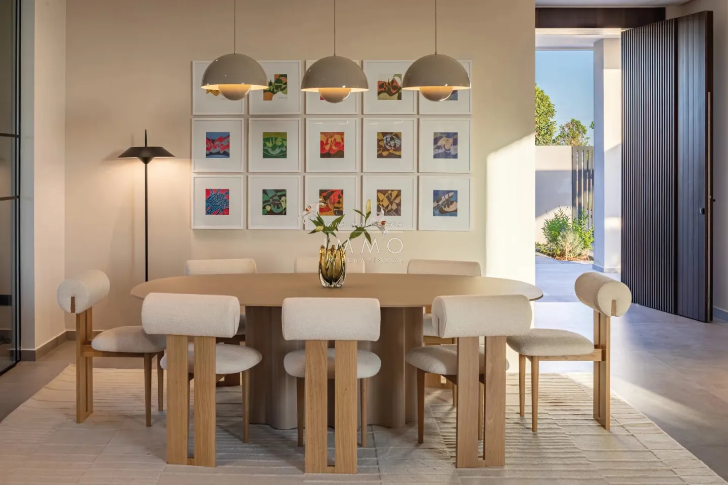 Contemporary single-storey villa