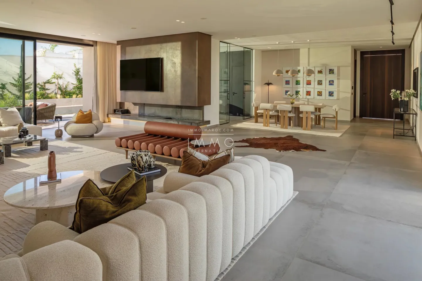 Contemporary single-storey villa