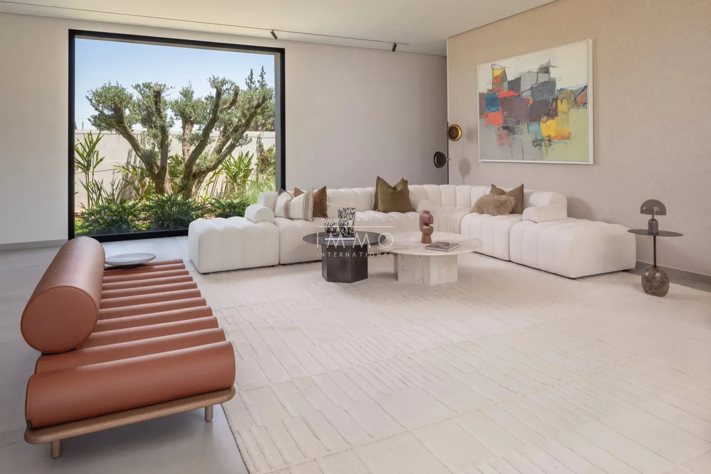 Contemporary single-storey villa