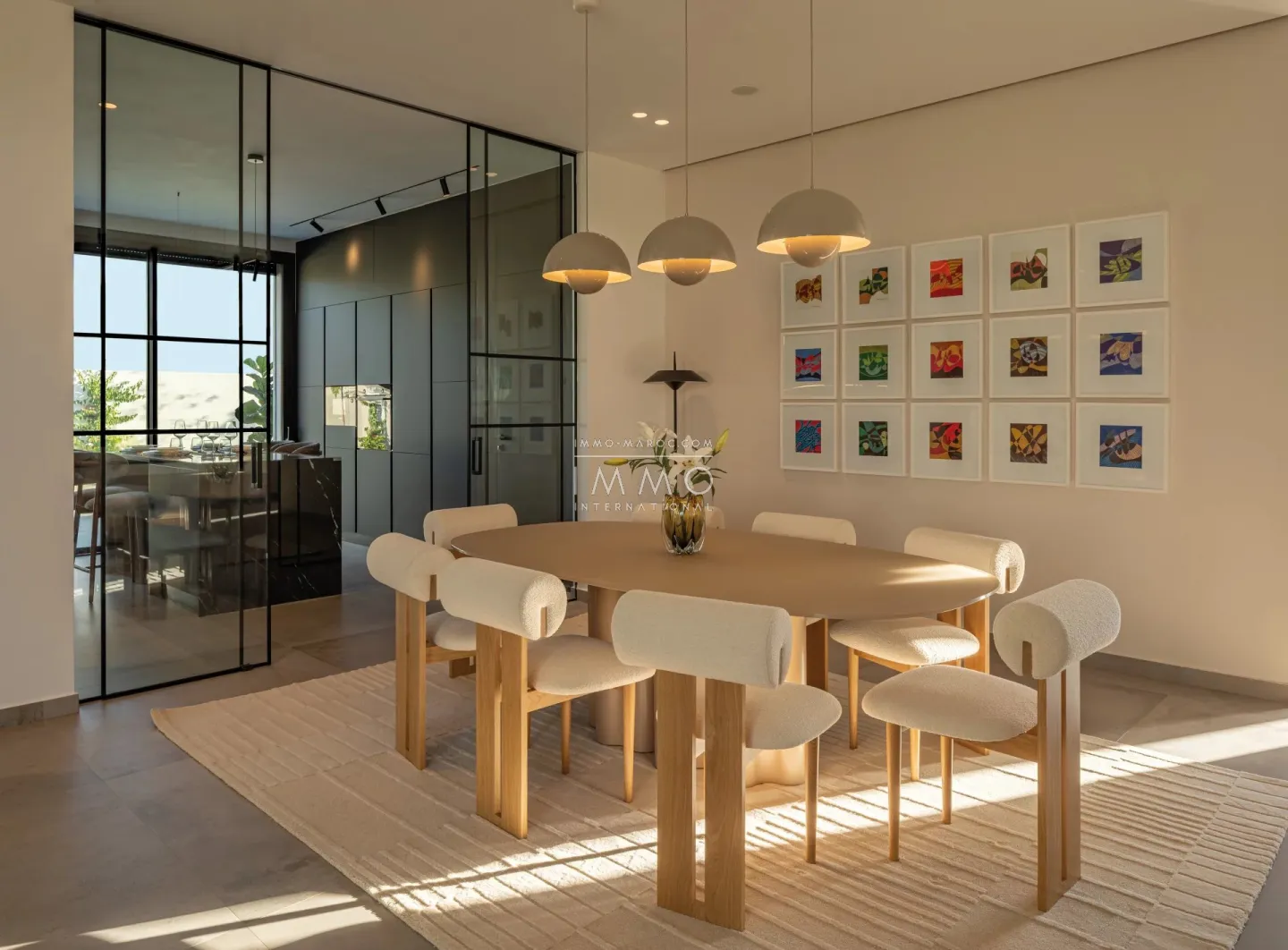 Contemporary single-storey villa