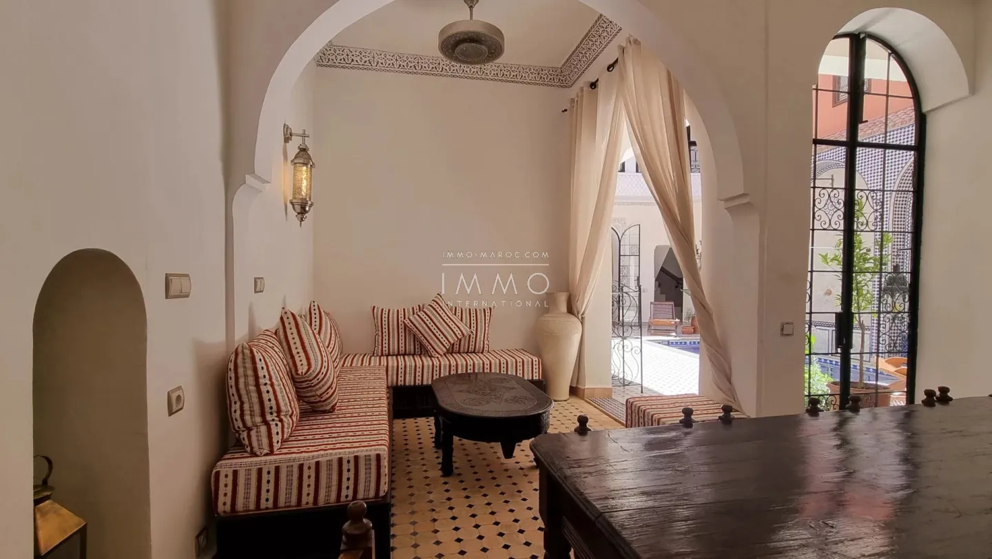 Beautiful 5-bedroom riad with bathrooms, located in the sidi mimoun district, for sale