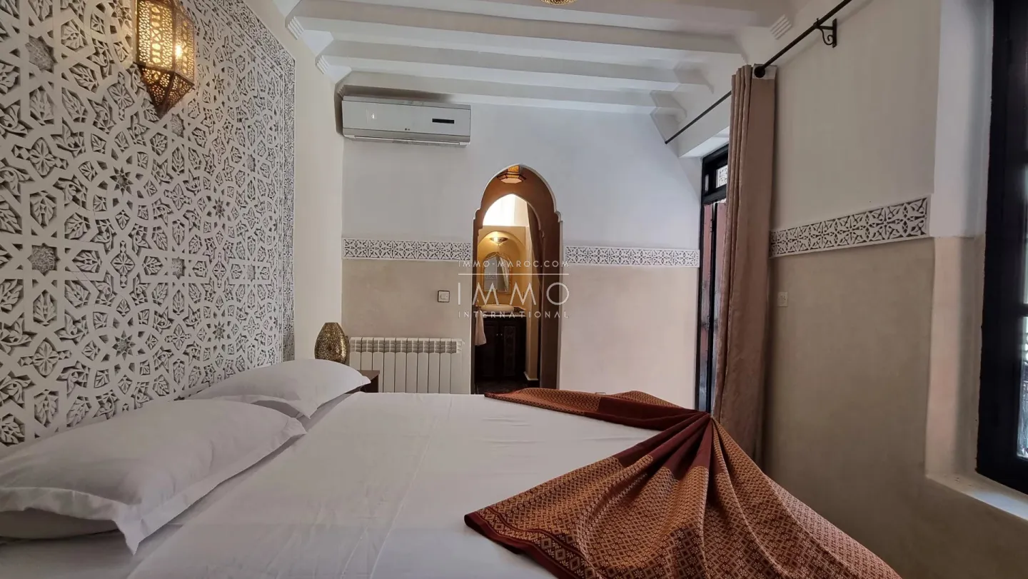 Beautiful 5-bedroom riad with bathrooms, located in the sidi mimoun district, for sale