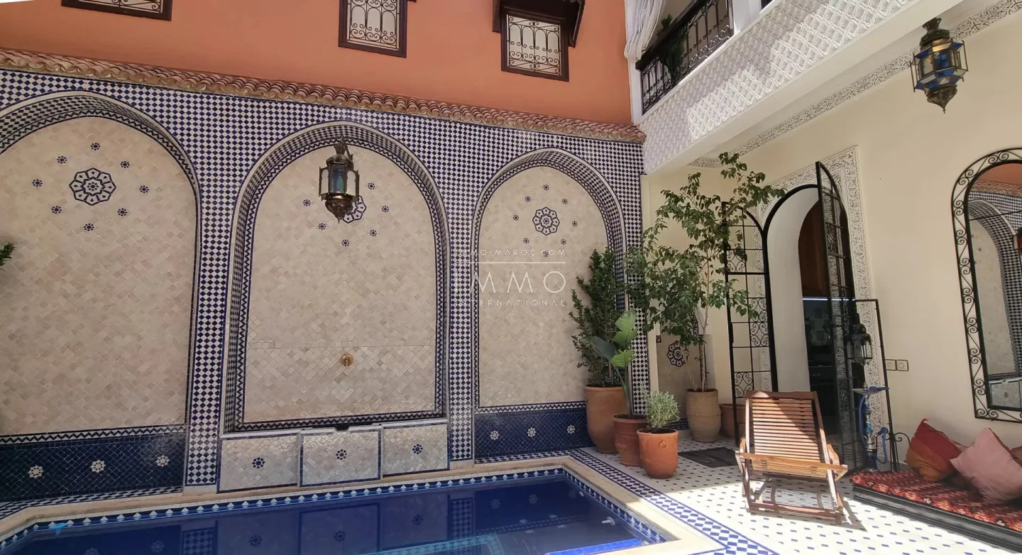 Beautiful 5-bedroom riad with bathrooms, located in the sidi mimoun district, for sale