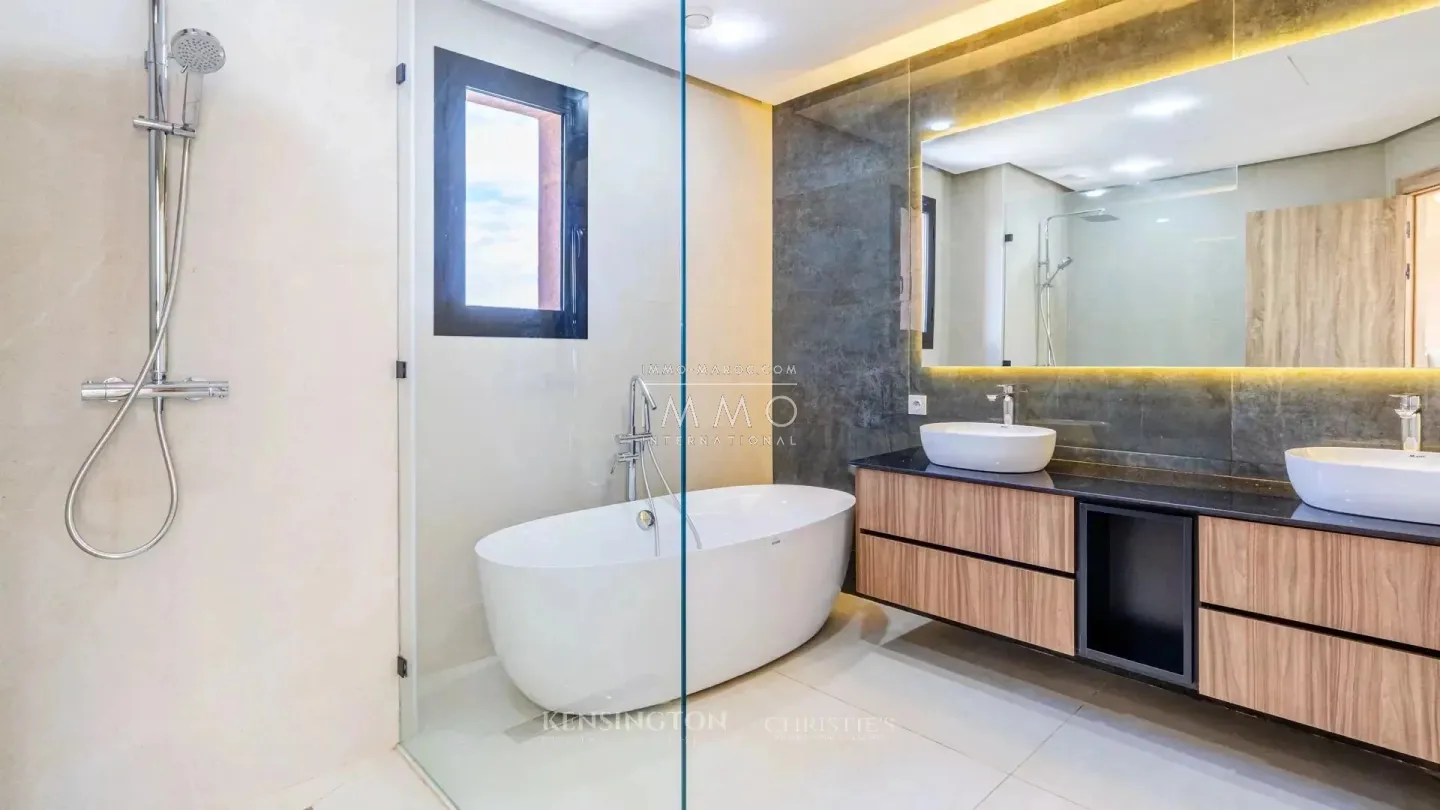 Luxurious villa in marrakech with swimming pool and private garden