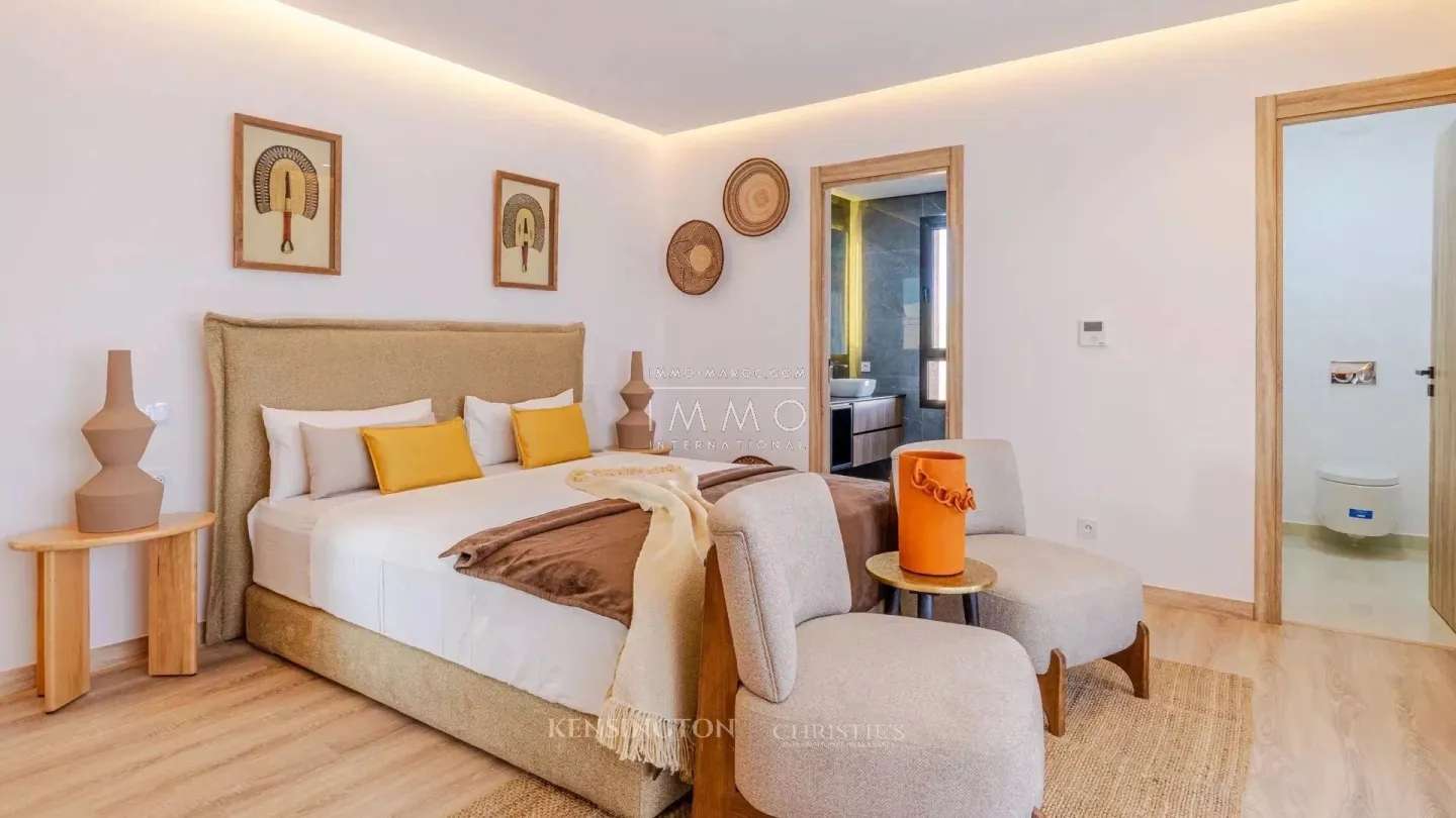 Luxurious villa in marrakech with swimming pool and private garden