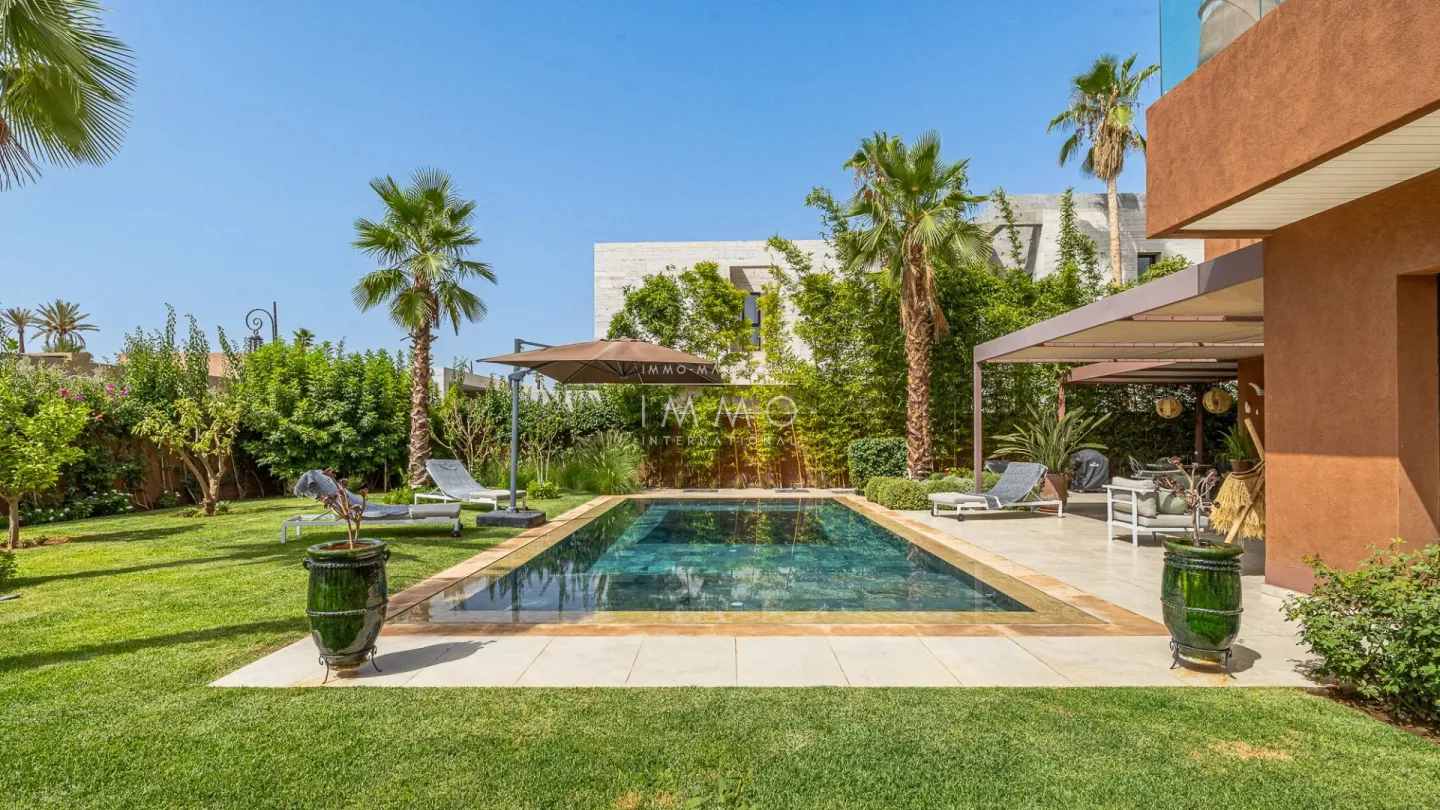 Luxurious villa in marrakech with swimming pool and private garden