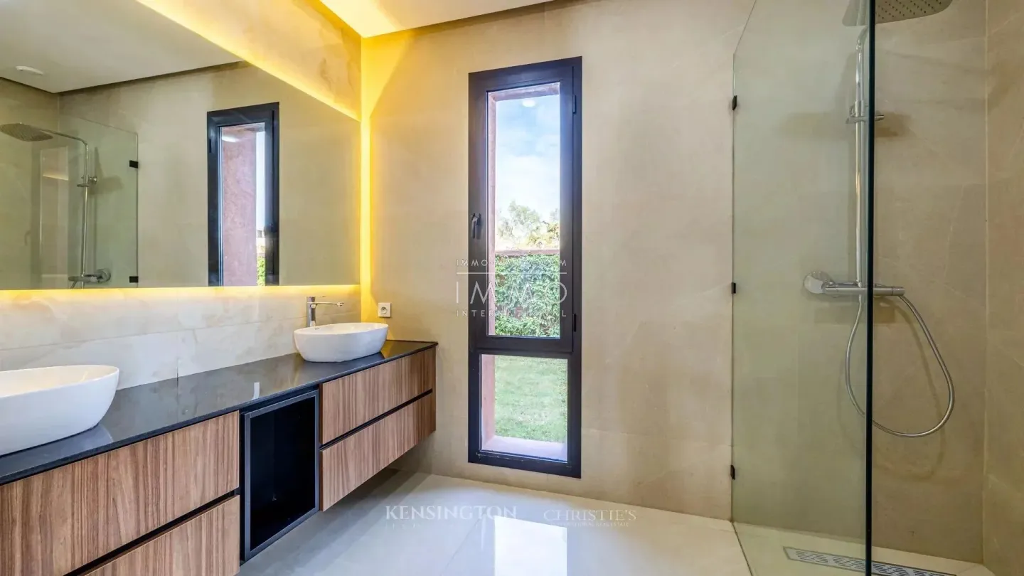 Luxurious villa in marrakech with swimming pool and private garden