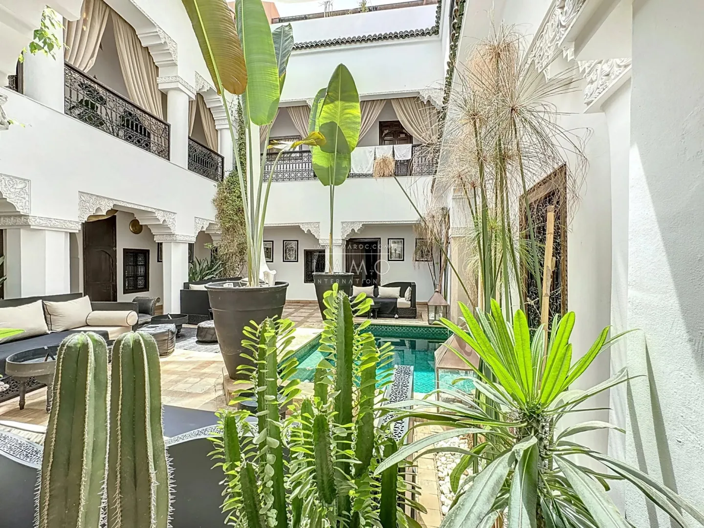 Beautiful guesthouse for sale – marrakech medina"
