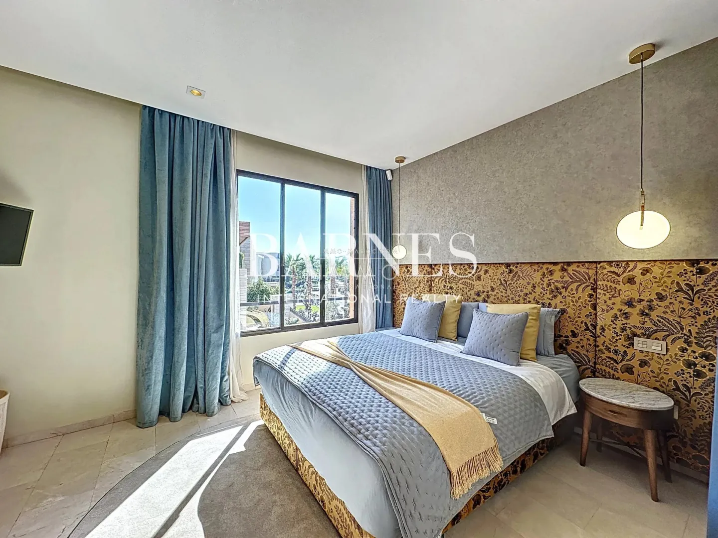 4-suite villa with a refined moroccan style, located directly on the golf course.