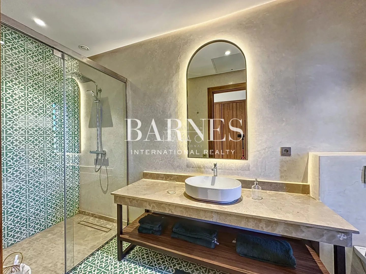 4-suite villa with a refined moroccan style, located directly on the golf course.