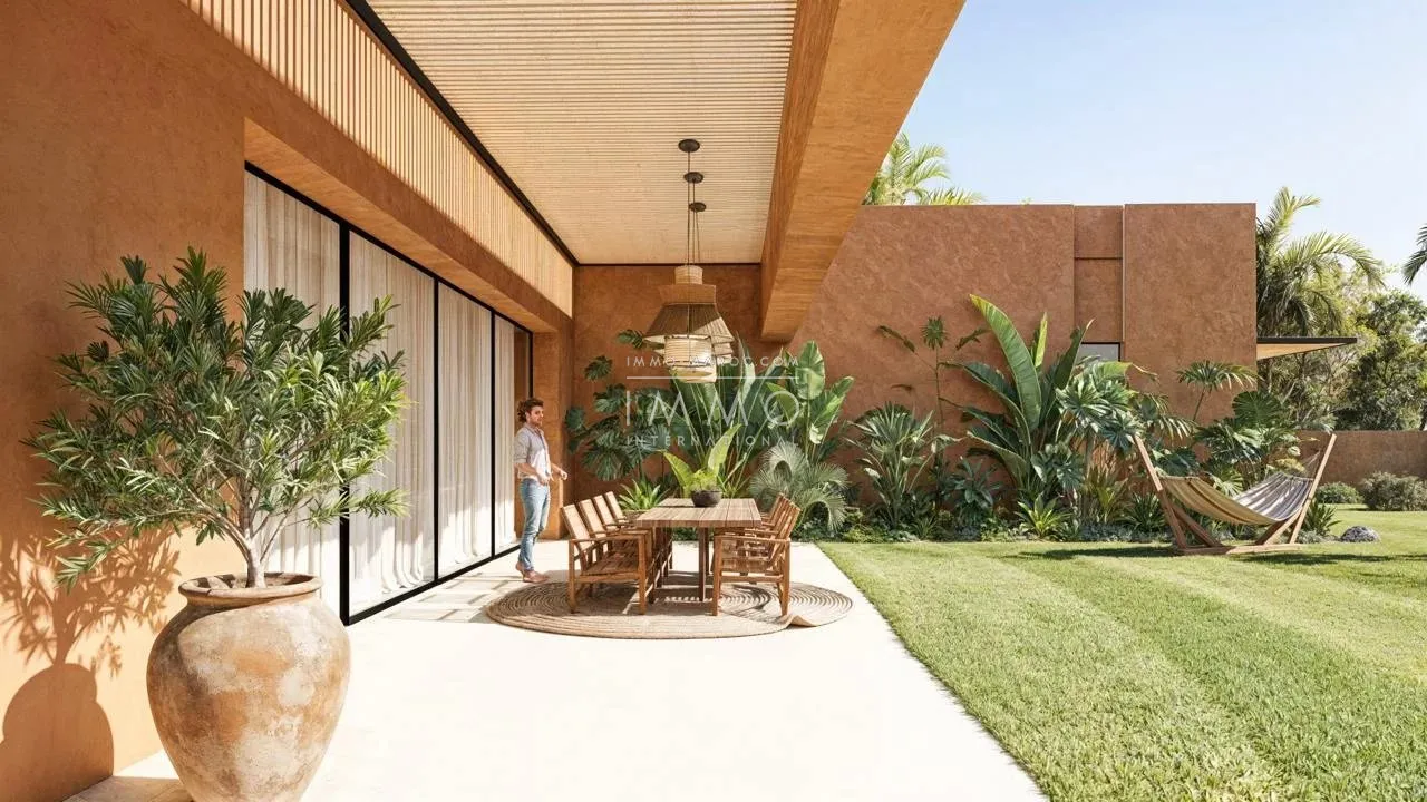 Luxury villa for sale close to three golf courses