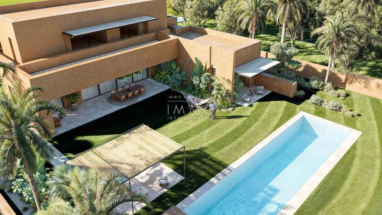 Luxury villa for sale close to three golf courses