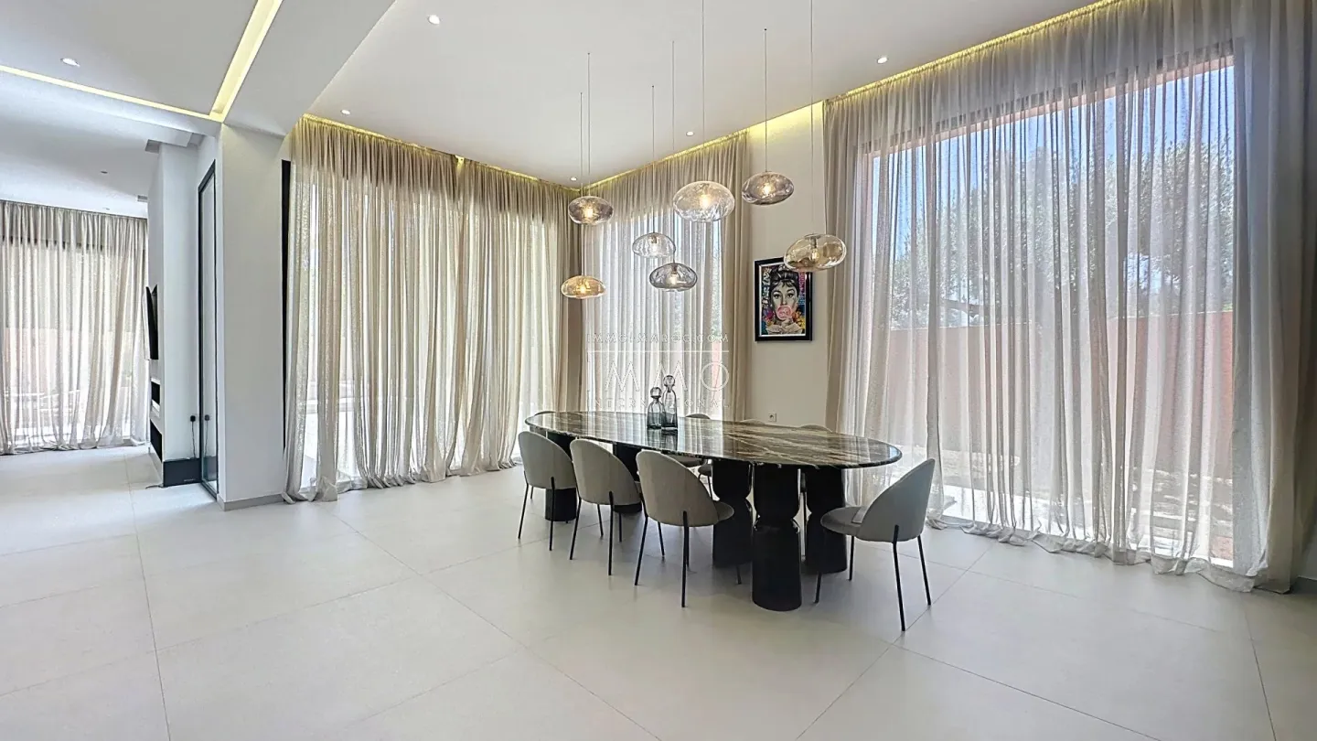 Exceptional contemporary villa in the heart of the amelkis golf club - marrakech