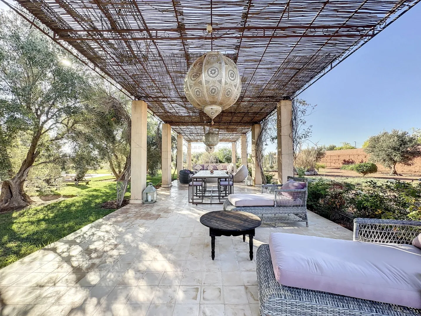 Contemporary house with vna (certificate of non-agricultural use) on the amizmiz road.