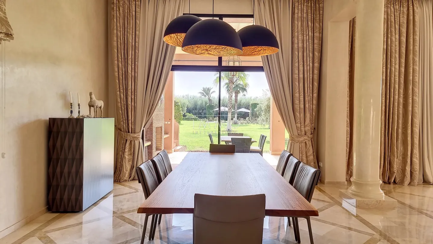 Beautiful villa facing the atlas mountains vna ok