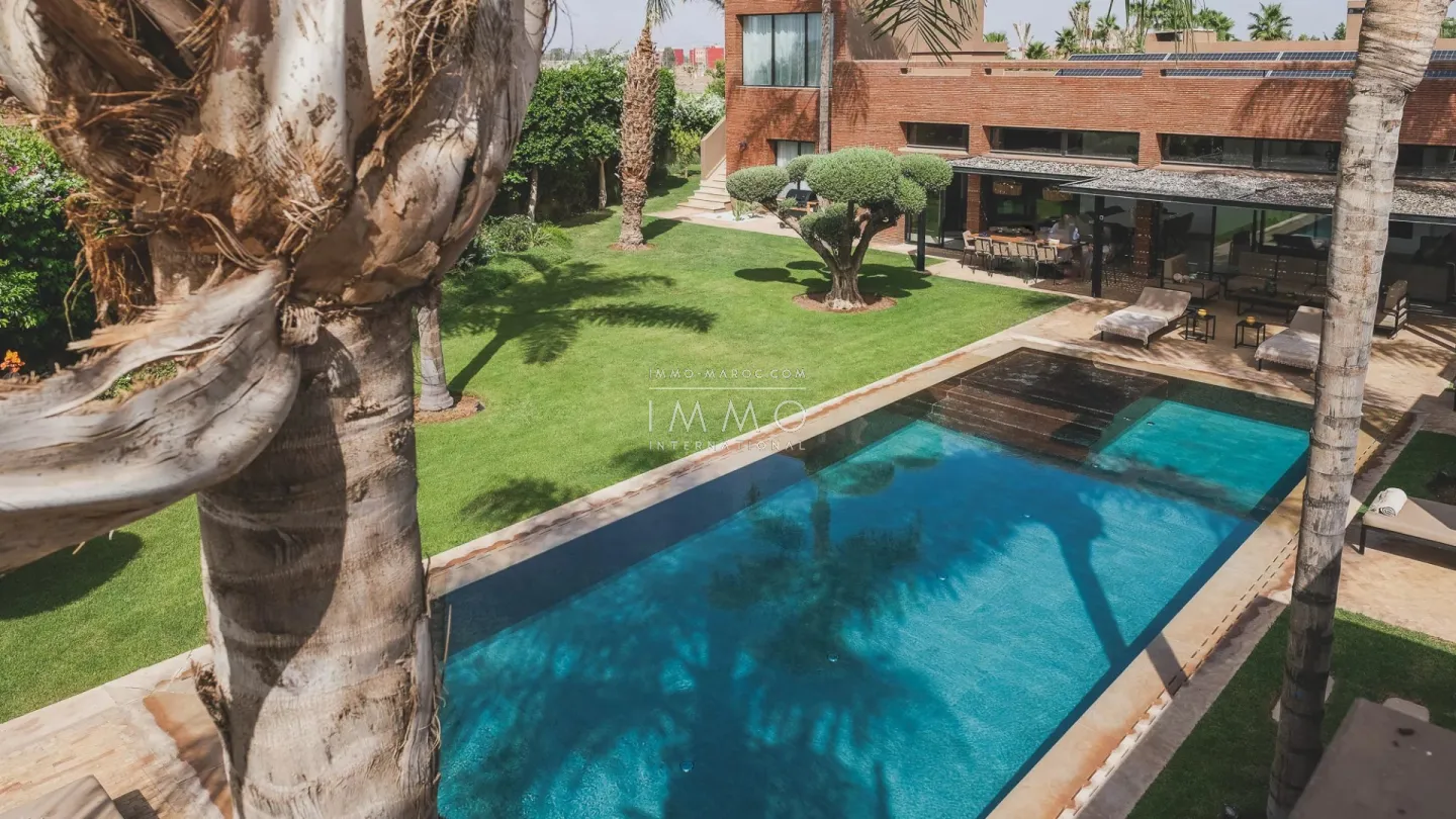 Contemporary villa for sale on the golf course of al maaden, marrakech